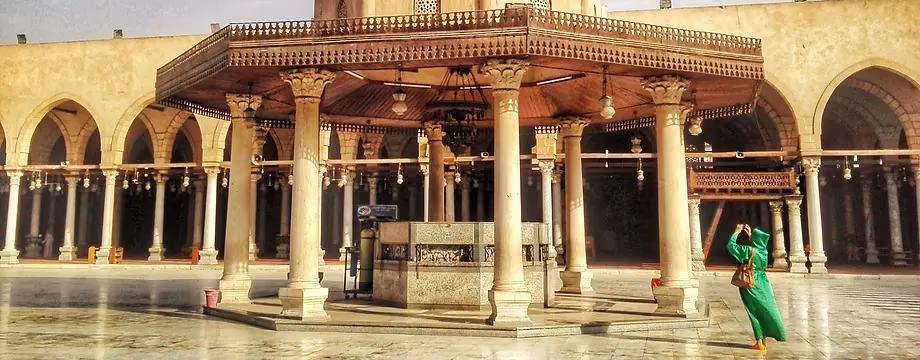 The courtyard of the Amr ibn al-As Mosque