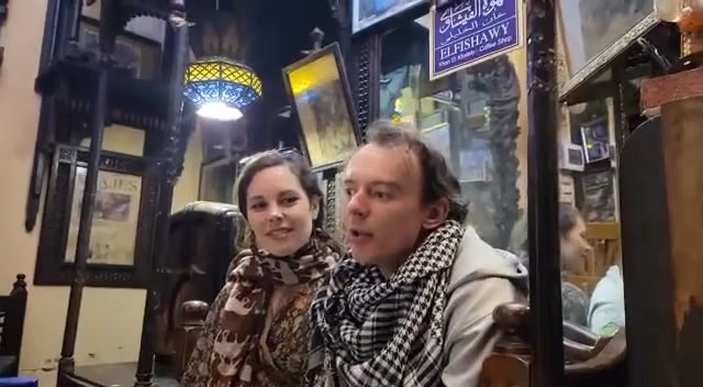 Two guests at El Fishawy café